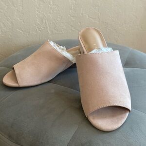 Kelly & Katie sandal